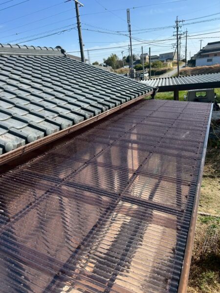 浜松市にて屋根修理・波板交換工事〈雹災による波板の穴あき〉 施工後