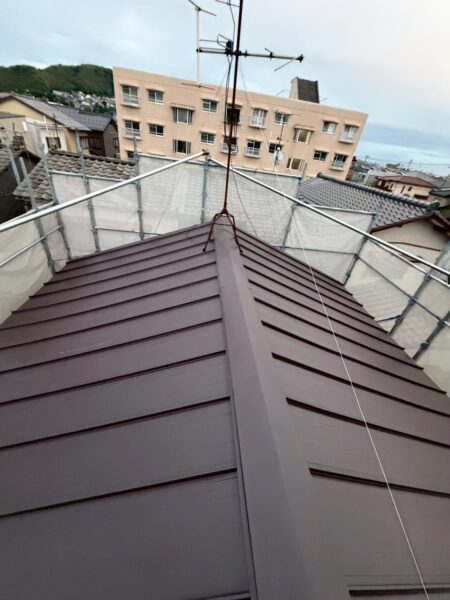 浜松市にて雨漏り修理〈セメント瓦の雨漏り・葺き替え工事〉 施工後